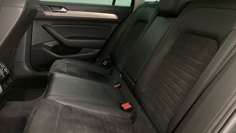 Volkswagen Passat 1.4 TSI 150 GT 5dr [Panoramic Roof] Petrol Estate